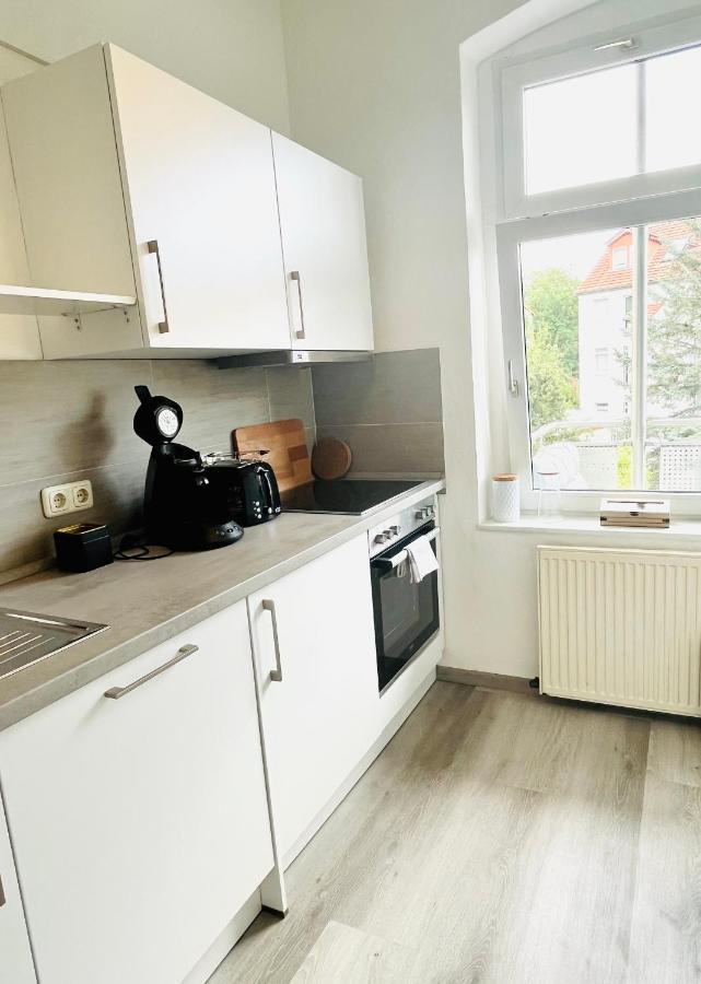 Renoviertes Apartment In Zentraler Lage - Wlan, Smart-Tv, Kueche, Balkon Und Queensize-Bett Fuer 4 Gaeste Erfurt Eksteriør bilde
