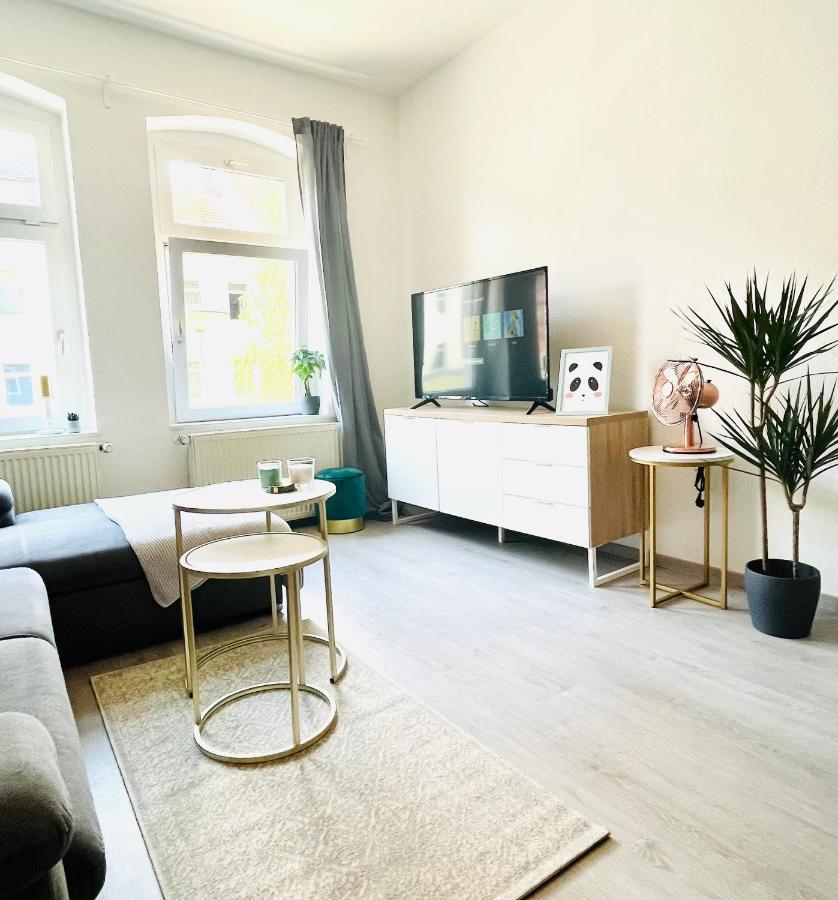 Renoviertes Apartment In Zentraler Lage - Wlan, Smart-Tv, Kueche, Balkon Und Queensize-Bett Fuer 4 Gaeste Erfurt Eksteriør bilde